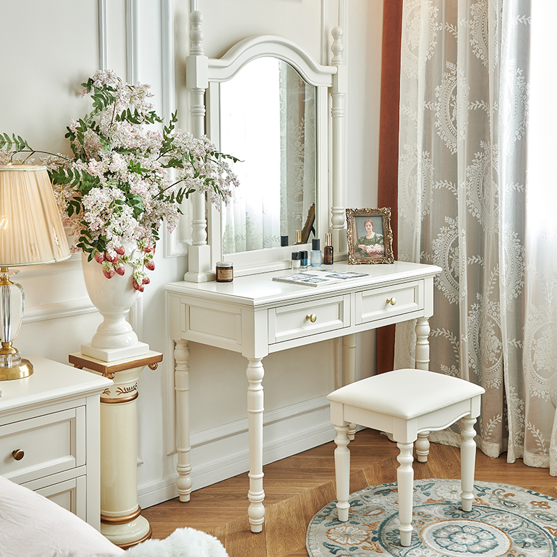 梳妆台